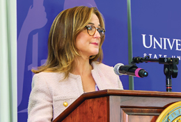 Amy Knapp &rsquo;97. Link to her story